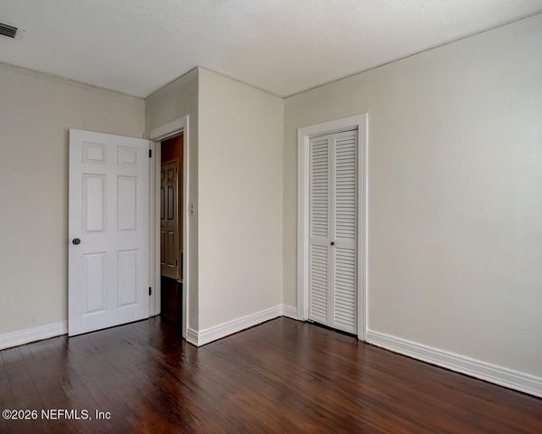 7128 LUCKY Drive W, Jacksonville, FL 32208