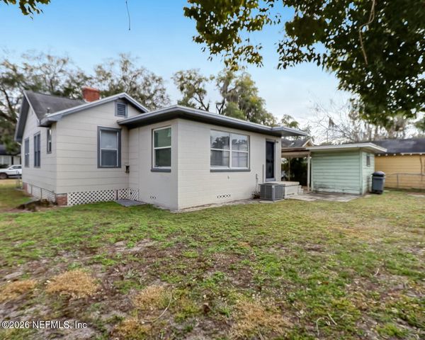 7128 LUCKY Drive W, Jacksonville, FL 32208