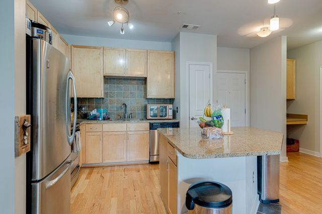 3000 Vanderbilt Pl Apt 413, Nashville, TN 37212