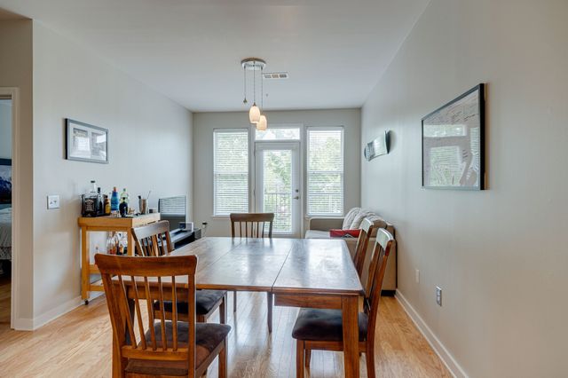 3000 Vanderbilt Pl Apt 413, Nashville, TN 37212