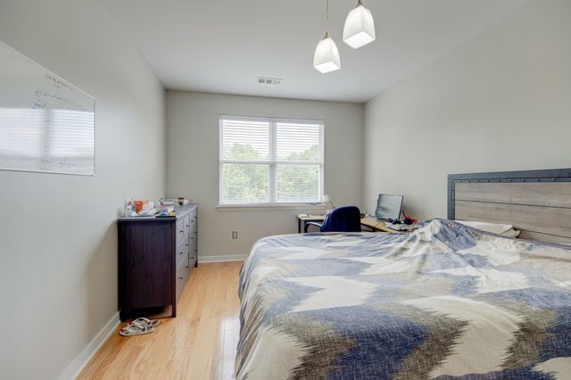 3000 Vanderbilt Pl Apt 413, Nashville, TN 37212