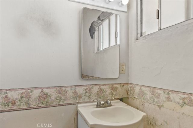1219 E 7th, Ontario, CA 91764