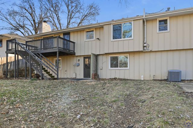 3225 SW MacVicar AVE, Topeka, KS 66611