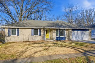 3225 SW MacVicar AVE, Topeka, KS 66611