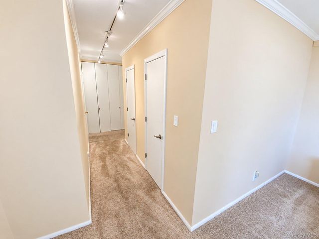 27010 Grand Central Parkway 10S, Floral Park, NY 11005