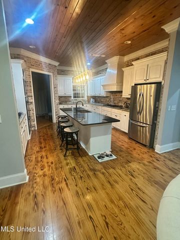 307 Chartrese Drive, Brandon, MS 39047
