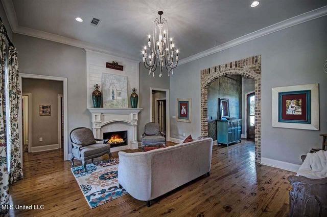 307 Chartrese Drive, Brandon, MS 39047