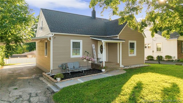 612 E Daisy Lane, New Albany, IN 47150