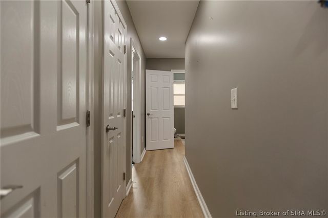 612 E Daisy Lane, New Albany, IN 47150
