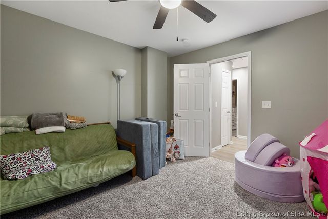 612 E Daisy Lane, New Albany, IN 47150