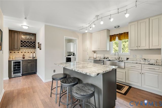 111 Burruss Mill Rd, Bumpass, VA 23024
