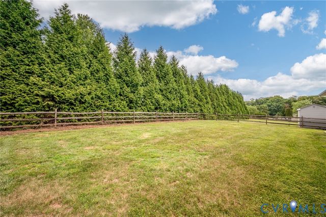 111 Burruss Mill Rd, Bumpass, VA 23024