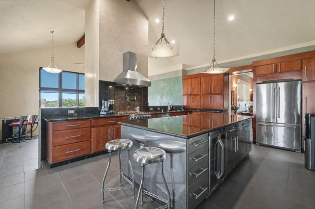 15070 Willow Creek Rd, Plymouth, CA 95669