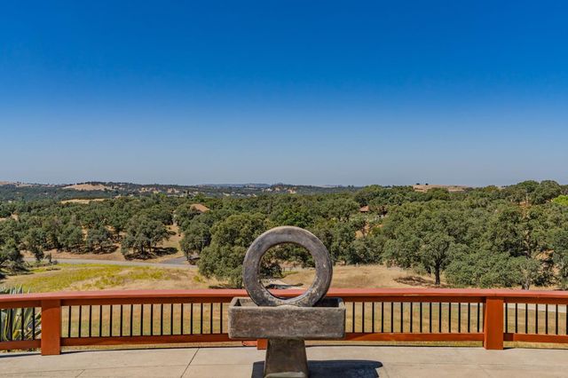 15070 Willow Creek Rd, Plymouth, CA 95669