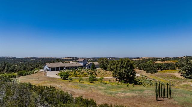 15070 Willow Creek Rd, Plymouth, CA 95669