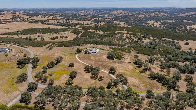 15070 Willow Creek Rd, Plymouth, CA 95669