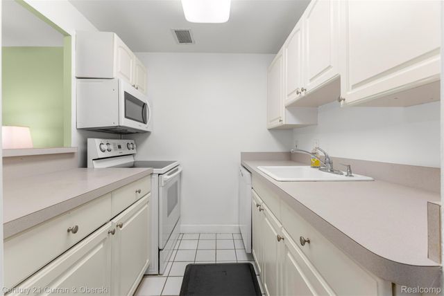 22700 Garrison Street 404, Dearborn, MI 48124