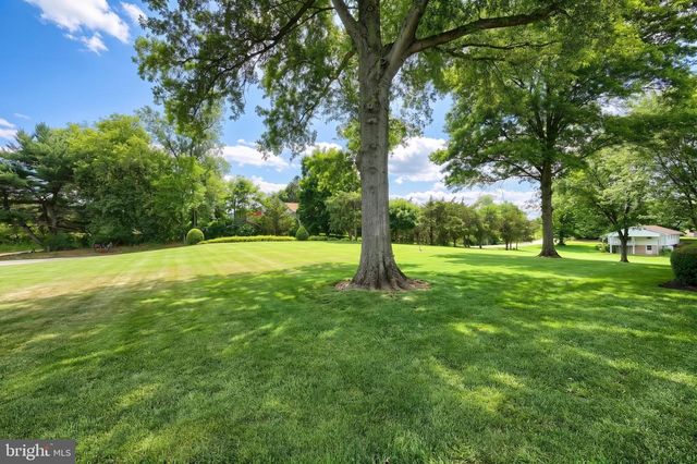 5971 DAVIDSBURG RD, Dover, PA 17315