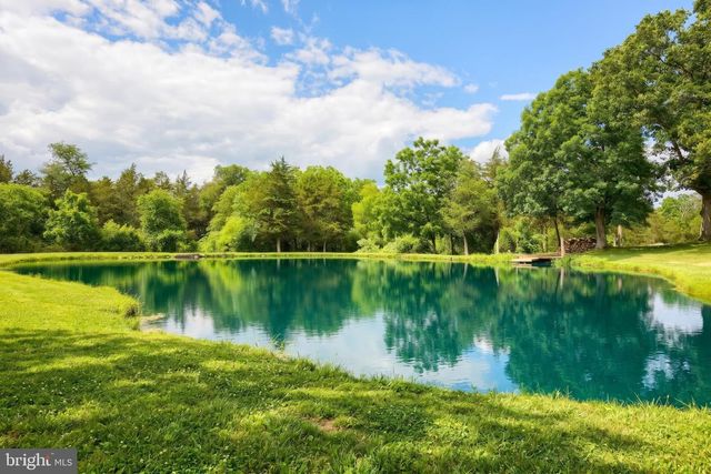 5971 DAVIDSBURG RD, Dover, PA 17315