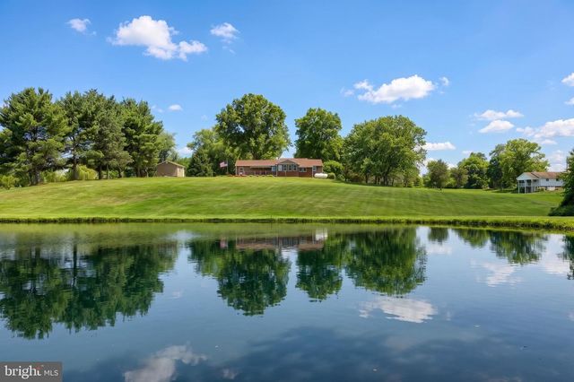 5971 DAVIDSBURG RD, Dover, PA 17315