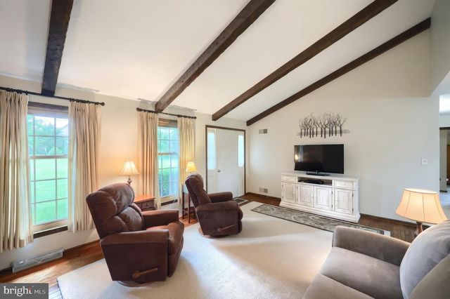 5971 DAVIDSBURG RD, Dover, PA 17315