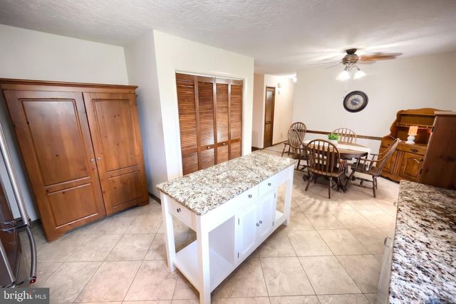 5971 DAVIDSBURG RD, Dover, PA 17315