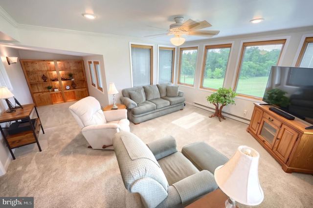 5971 DAVIDSBURG RD, Dover, PA 17315