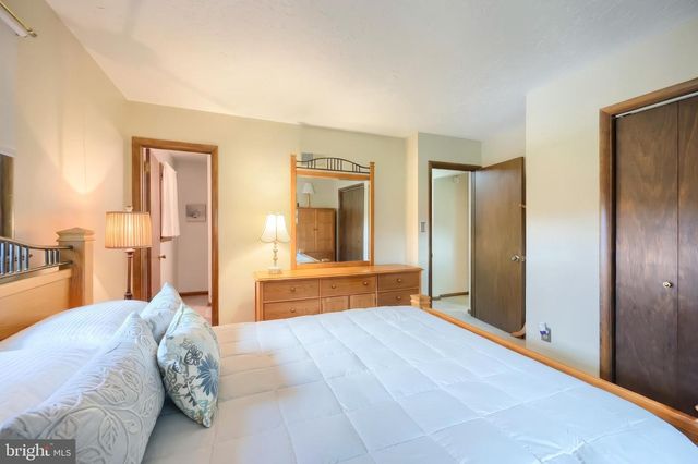 5971 DAVIDSBURG RD, Dover, PA 17315