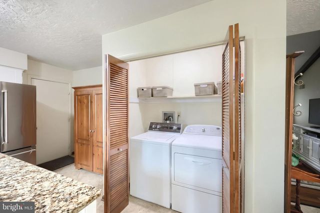5971 DAVIDSBURG RD, Dover, PA 17315