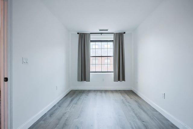 10 Weston Ave 327, Quincy, MA 02170