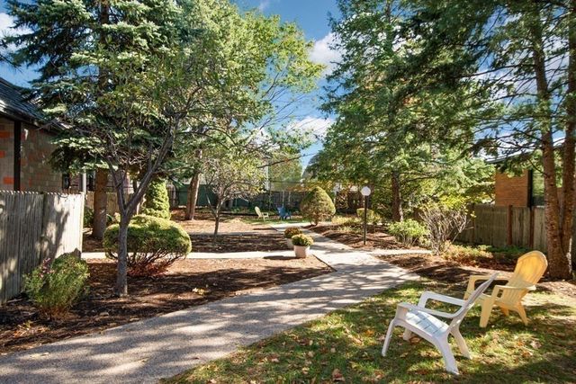 10 Weston Ave 327, Quincy, MA 02170