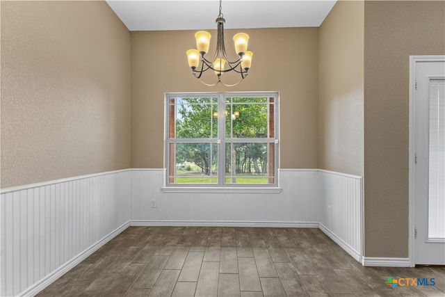 301 Sunrise Hills, Lampasas, TX 76550