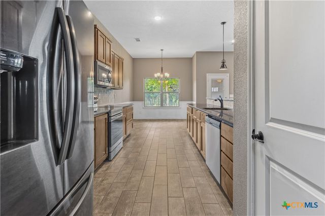 301 Sunrise Hills, Lampasas, TX 76550
