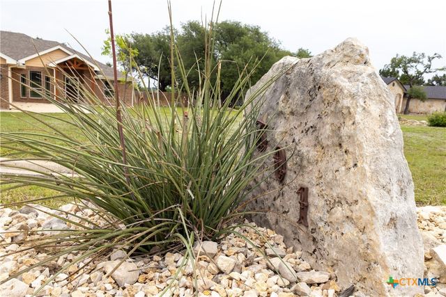 301 Sunrise Hills, Lampasas, TX 76550