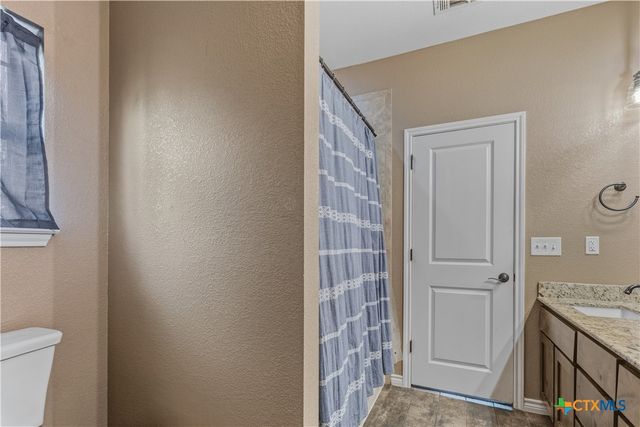 301 Sunrise Hills, Lampasas, TX 76550