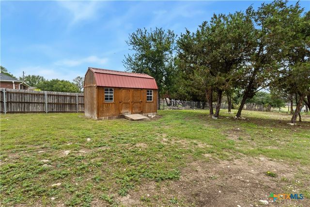 301 Sunrise Hills, Lampasas, TX 76550