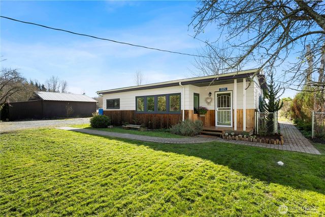 2125 Gunn Road, Mount Vernon, WA 98273