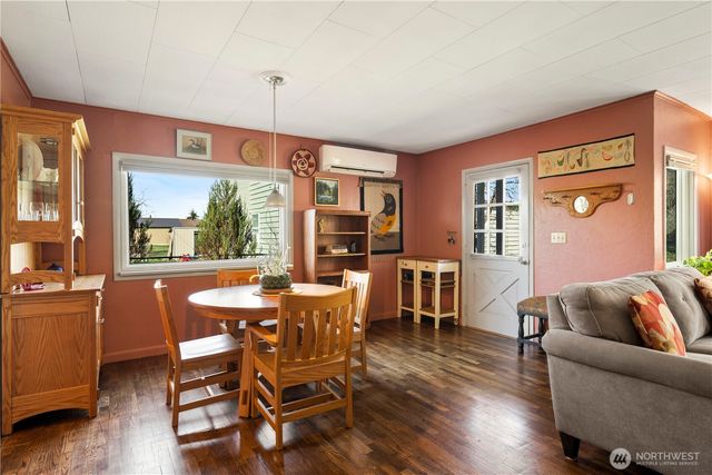 2125 Gunn Road, Mount Vernon, WA 98273