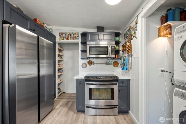 2125 Gunn Road, Mount Vernon, WA 98273