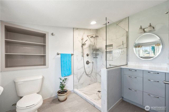 2125 Gunn Road, Mount Vernon, WA 98273