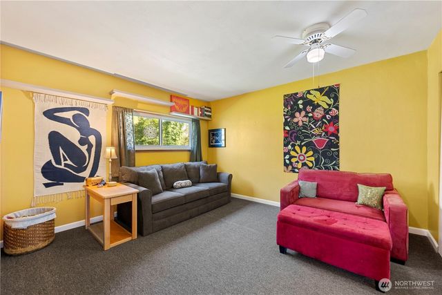 2125 Gunn Road, Mount Vernon, WA 98273