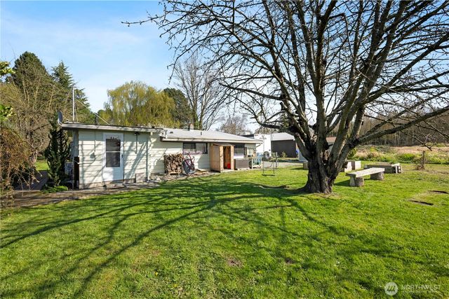 2125 Gunn Road, Mount Vernon, WA 98273