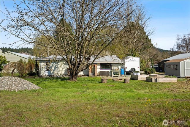 2125 Gunn Road, Mount Vernon, WA 98273