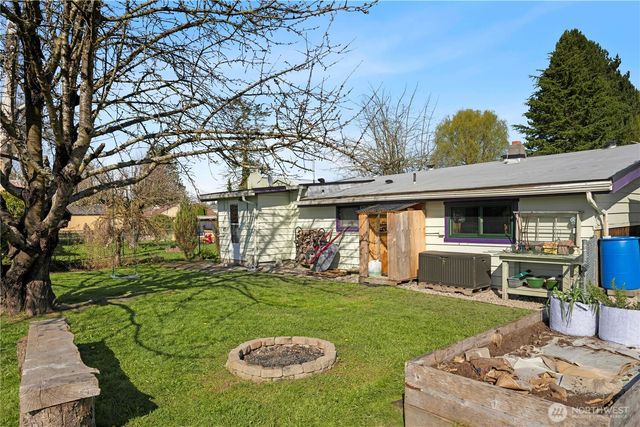 2125 Gunn Road, Mount Vernon, WA 98273