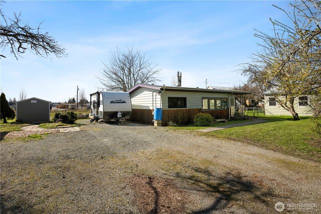 2125 Gunn Road, Mount Vernon, WA 98273