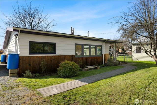 2125 Gunn Road, Mount Vernon, WA 98273