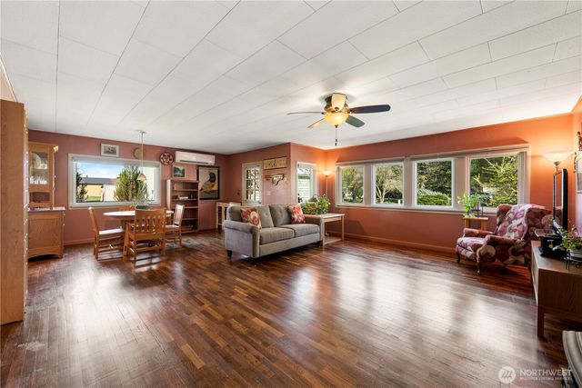 2125 Gunn Road, Mount Vernon, WA 98273