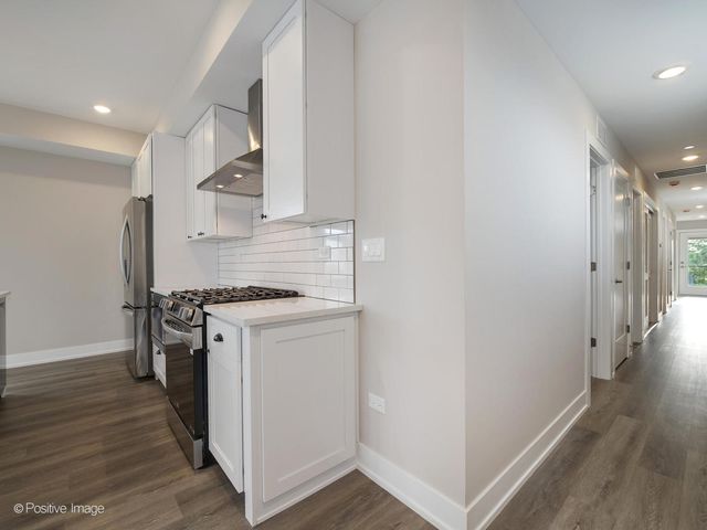 4013 N Pulaski Road 3, Chicago, IL 60641