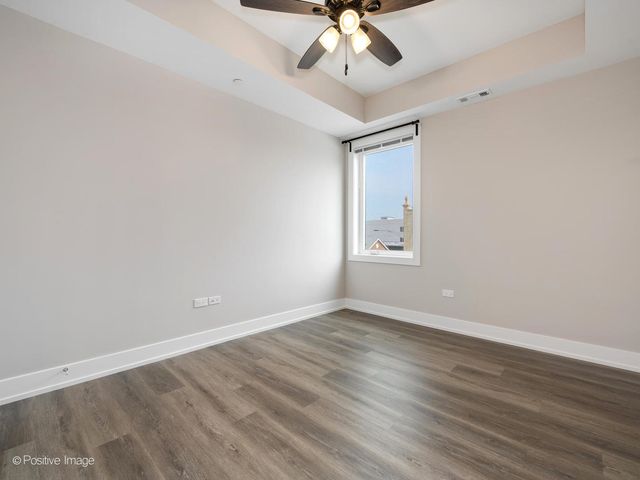 4013 N Pulaski Road 3, Chicago, IL 60641