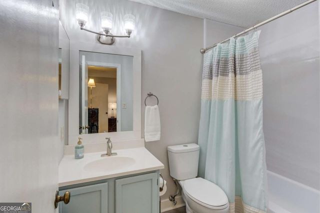 5618 Woodmont Boulevard, Peachtree Corners, GA 30092